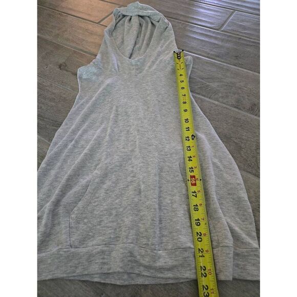 Women's Freebird Active Hooded Tank Gray Size Medium - Picture 2 of 7